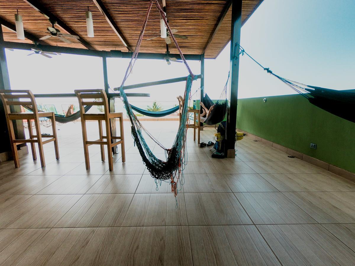 Room2board And Surf School Hostal