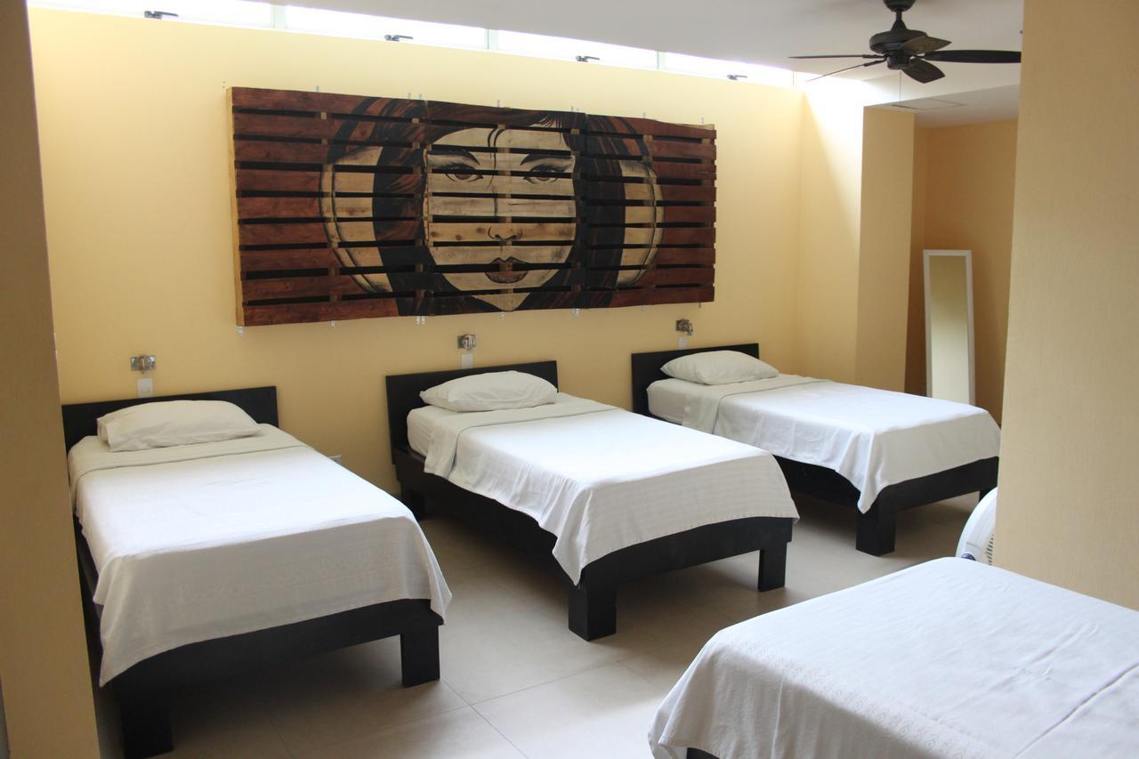 Room2board And Surf School *